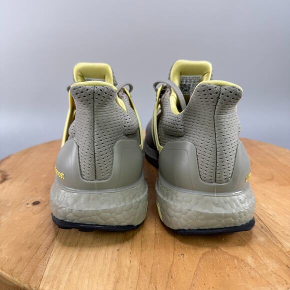 Adidas Ultraboost 1.0 Men’s Size 10.5 Shoes Putty Beige Powder Yellow JR3370 - Picture 4 of 9